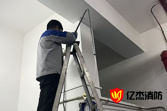 酒店消防设施升��攚w��方案，消防攚w��多���钱一�q�x��